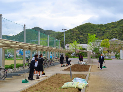 ④