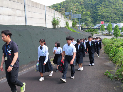 ④