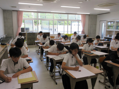 ②