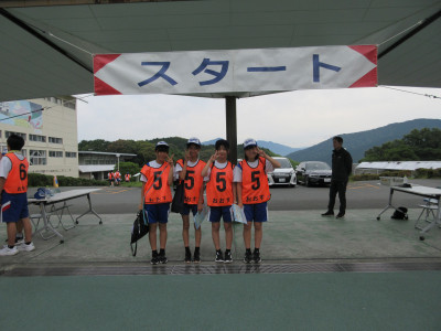 ③